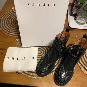 SANDRO Quilted leather ankle boots